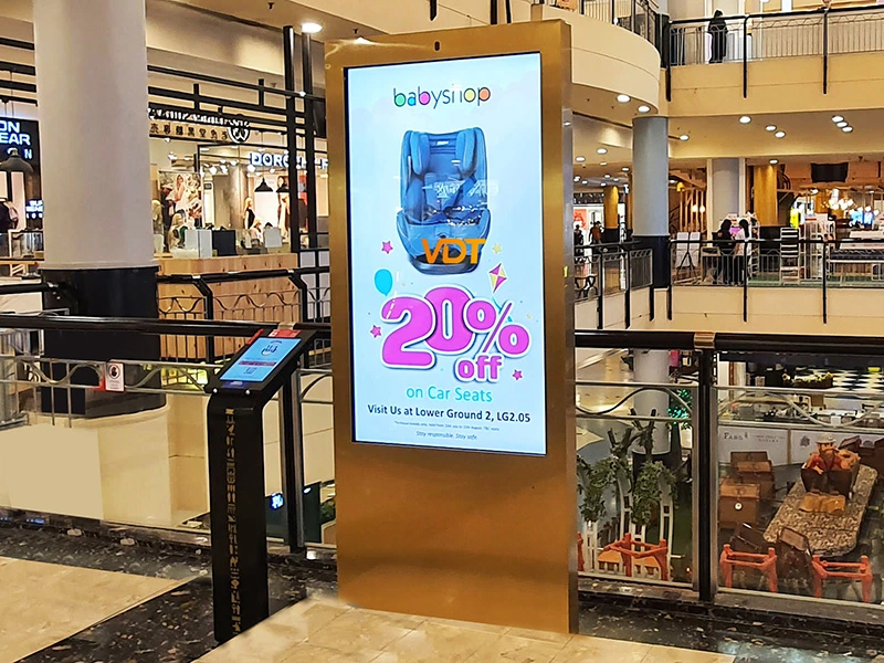 Vectradigi indoor digital signage with CMS showing a sale promotion in a shopping center.