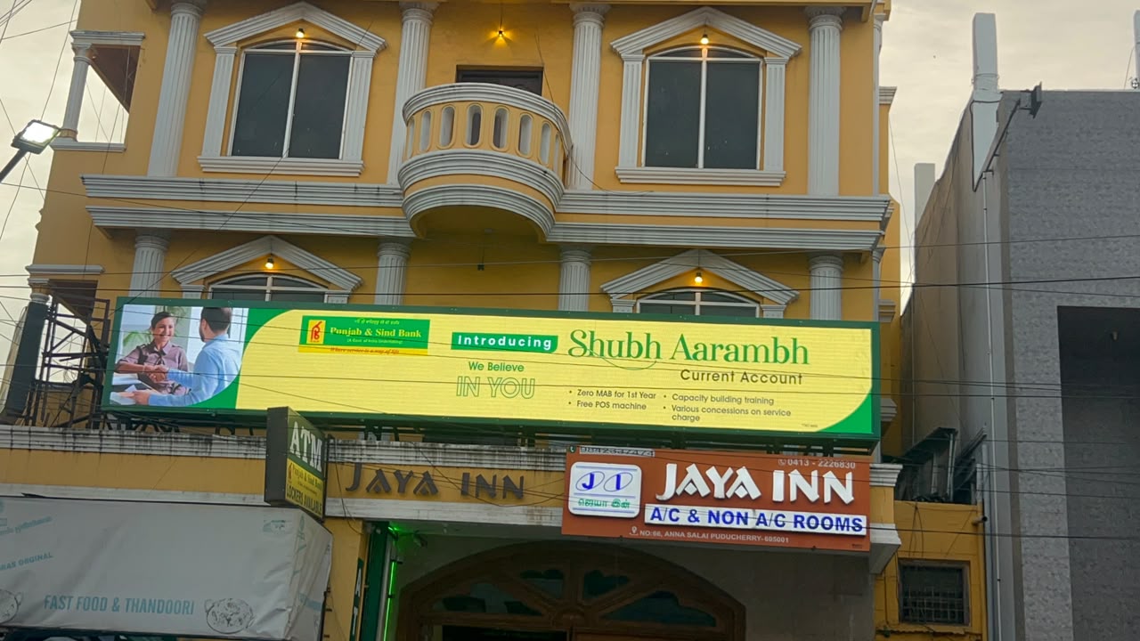Outdoor P4 LED screen for Punjab & Sind Bank showing Shubh Aarambh account offers in Puducherry now.